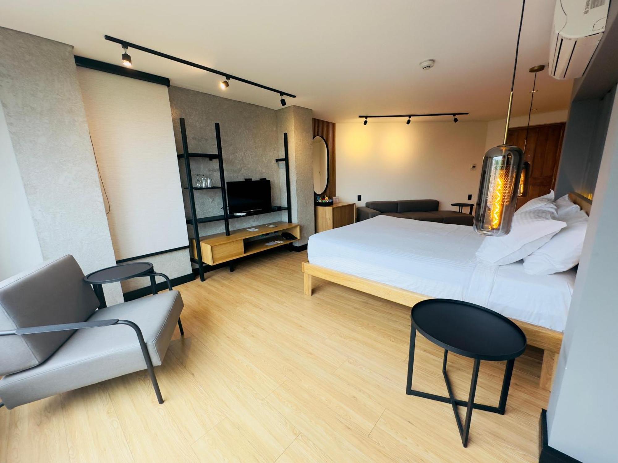 Hotel Casa Victoria Меделин Екстериор снимка